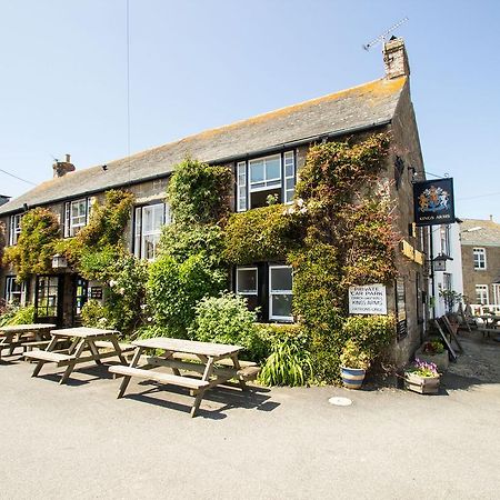 ホテル Kings Arms ペンザンス エクステリア 写真